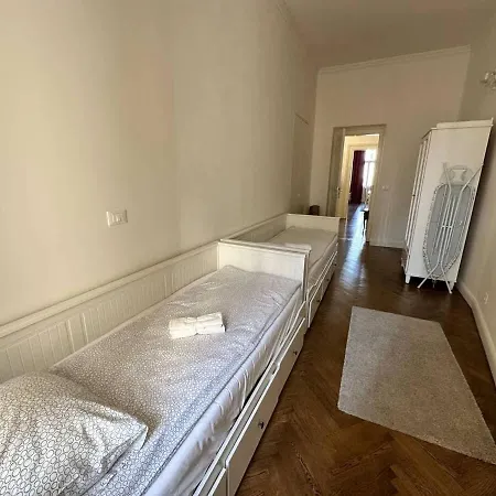 Luxury Flat In Wenceslas Square Apartman